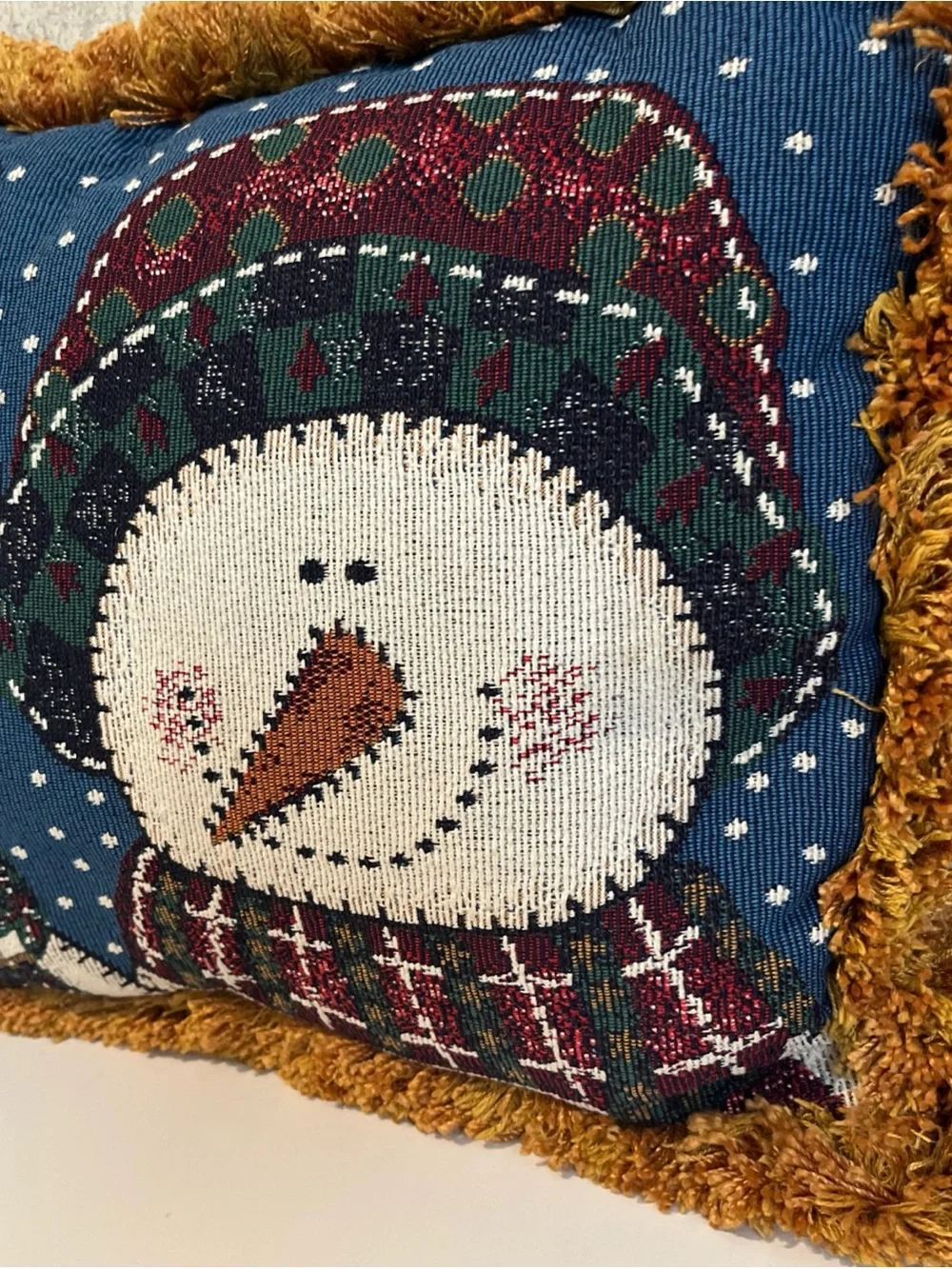 Vintage Tapestry Festive Pillow Snowman Gold Fringe Edging Christmas 17x12 EUC
